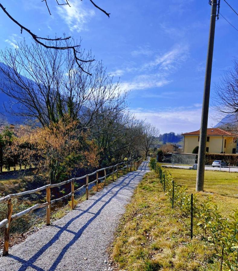 Vila Casa R&E Valbrona Exteriér fotografie